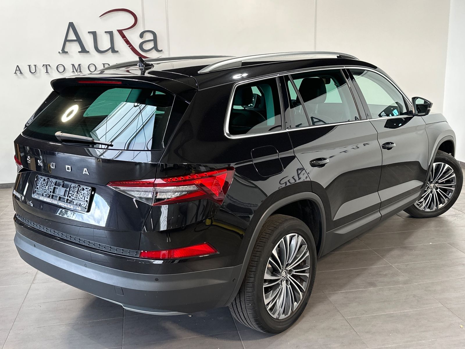 Fahrzeugabbildung SKODA Kodiaq 2.0 TDI DSG Style NAV+LED+19ZO+KAMERA+AHK