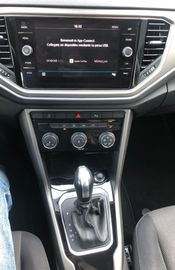 Volkswagen T-Roc - 12
