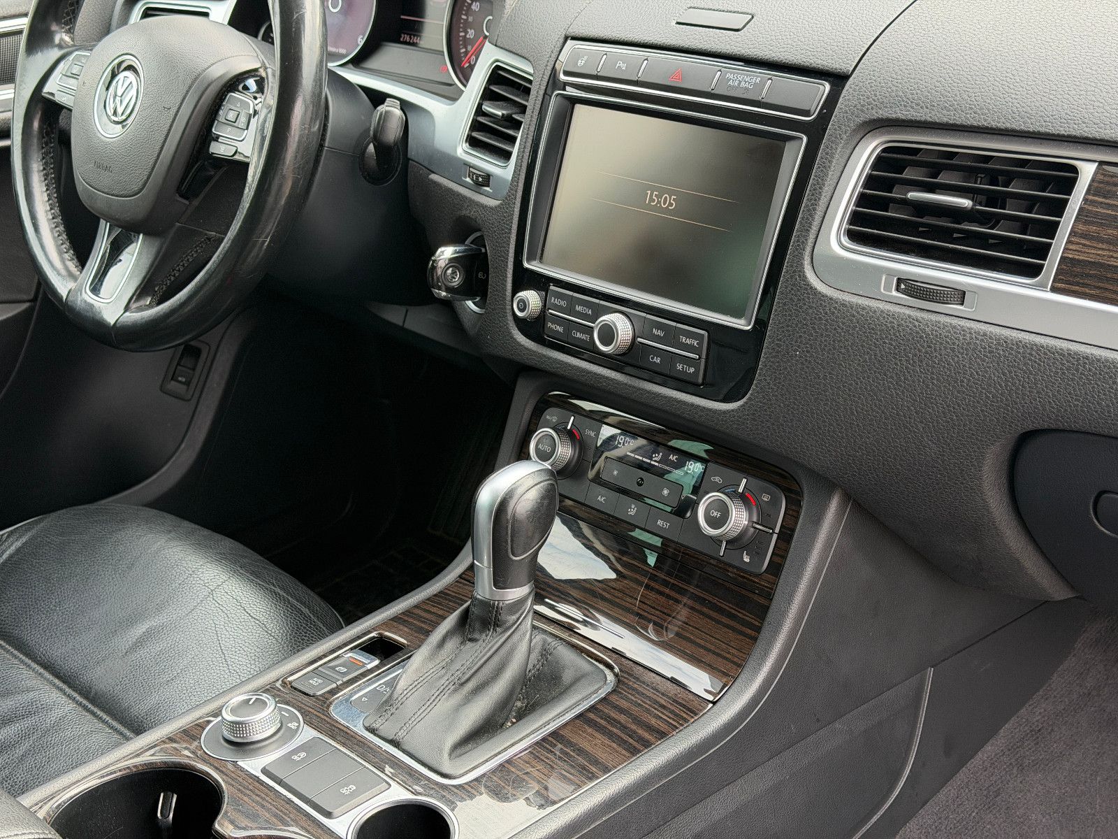 Fahrzeugabbildung Volkswagen Touareg V6 TDI BMT/Terrain Tech 4Mot/NAVI/LEDER
