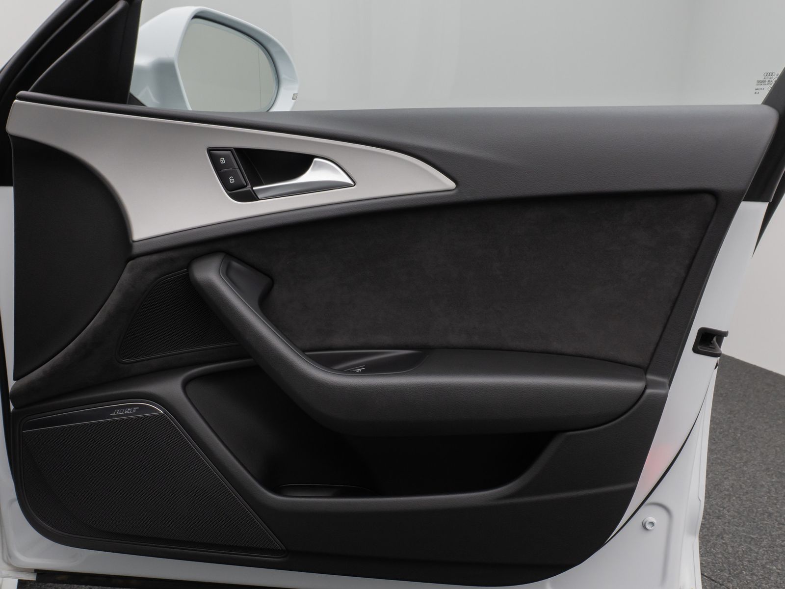 Fahrzeugabbildung Audi A6 Avant 3.0 TDI clean quattro Kamera BOSE AHK