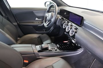 Mercedes-Benz A 180 Progressive WIDE+MBUX+KAM+LED