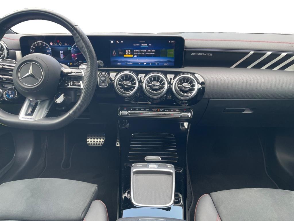 Mercedes-Benz AMG CLA 35 4matic Shooting Brake AMG+MBUX+MBeam