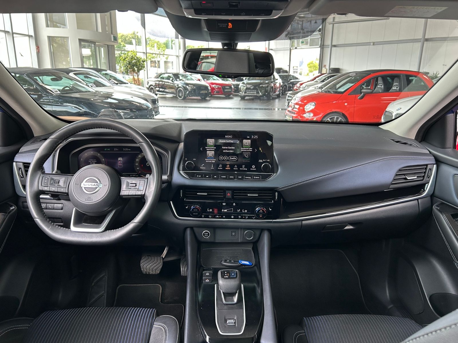 Fahrzeugabbildung Nissan Qashqai Premiere Edition PANO HUD 360° LED NAV