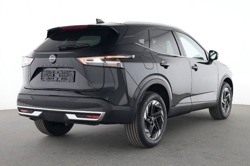 Fahrzeugabbildung Nissan Qashqai 1.3 Schaltgetriebe - N-Connecta