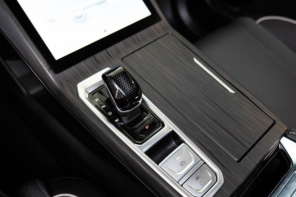 Fahrzeugabbildung GWM WEY 03 Premium