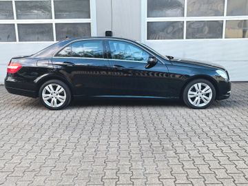 Mercedes E 220 - 9