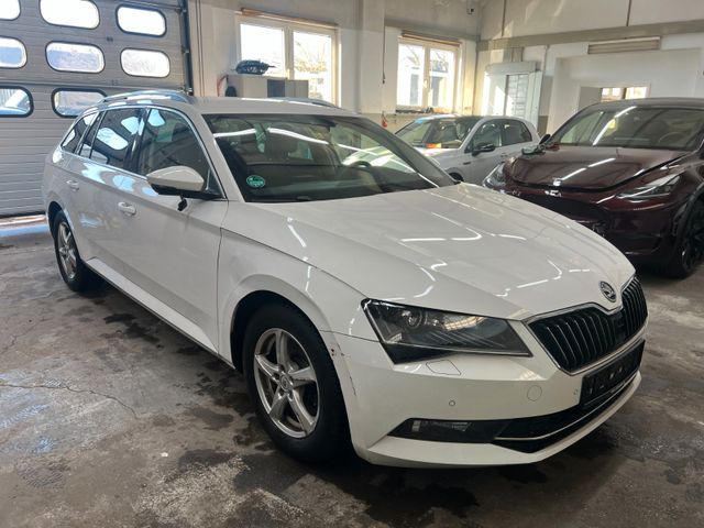 Skoda Superb Combi Style 2.0 TDI DSG BI XENON KAMERA N