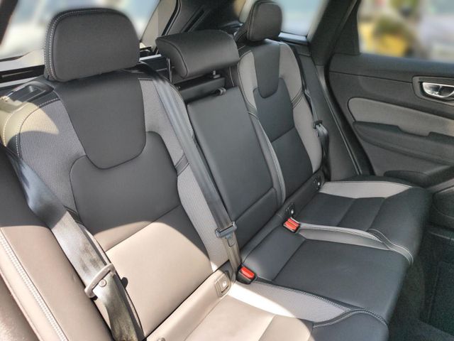VOLVO XC 60 (Bild 25 von Array)