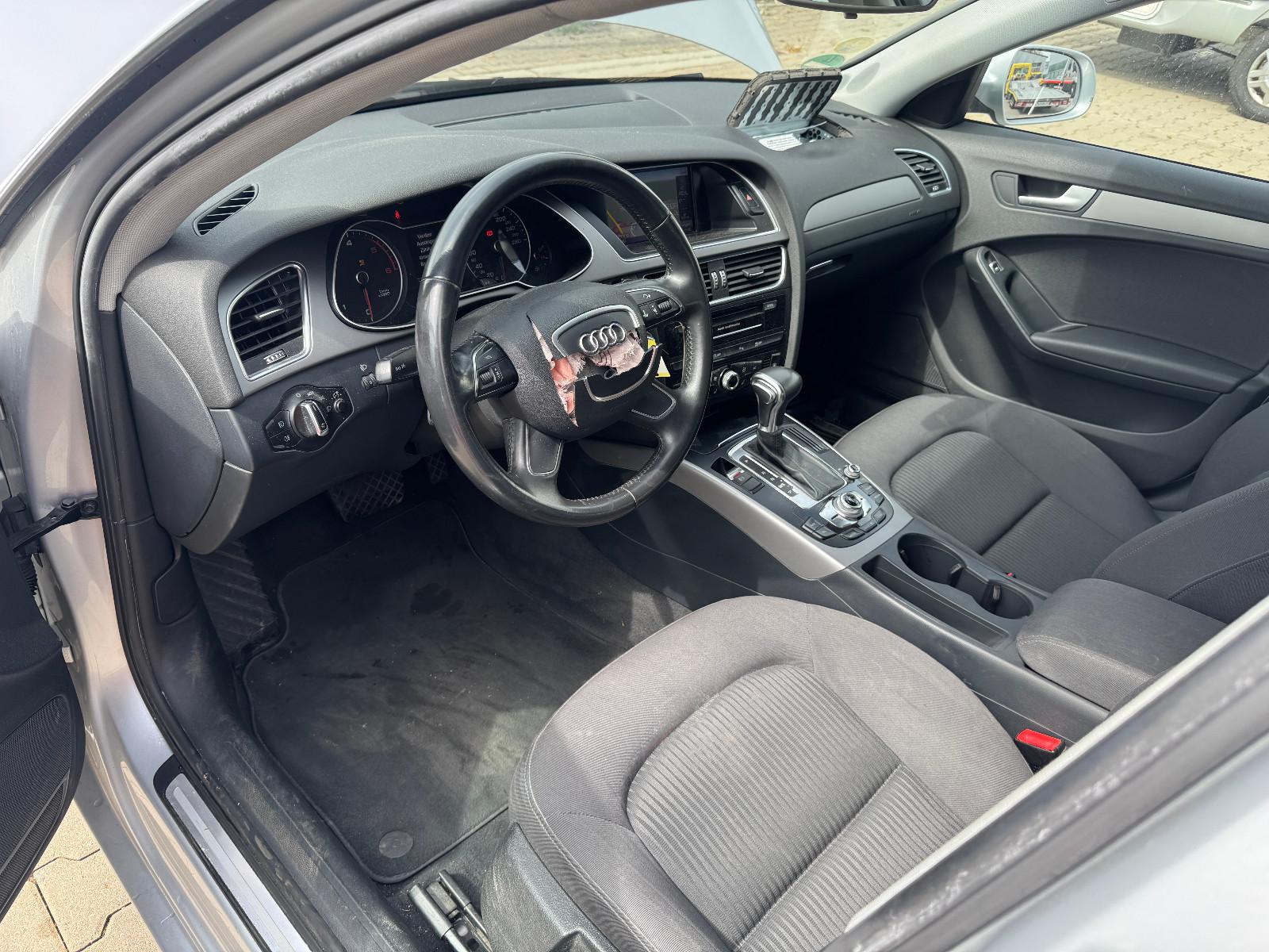 Audi A4 2013 — photo 14