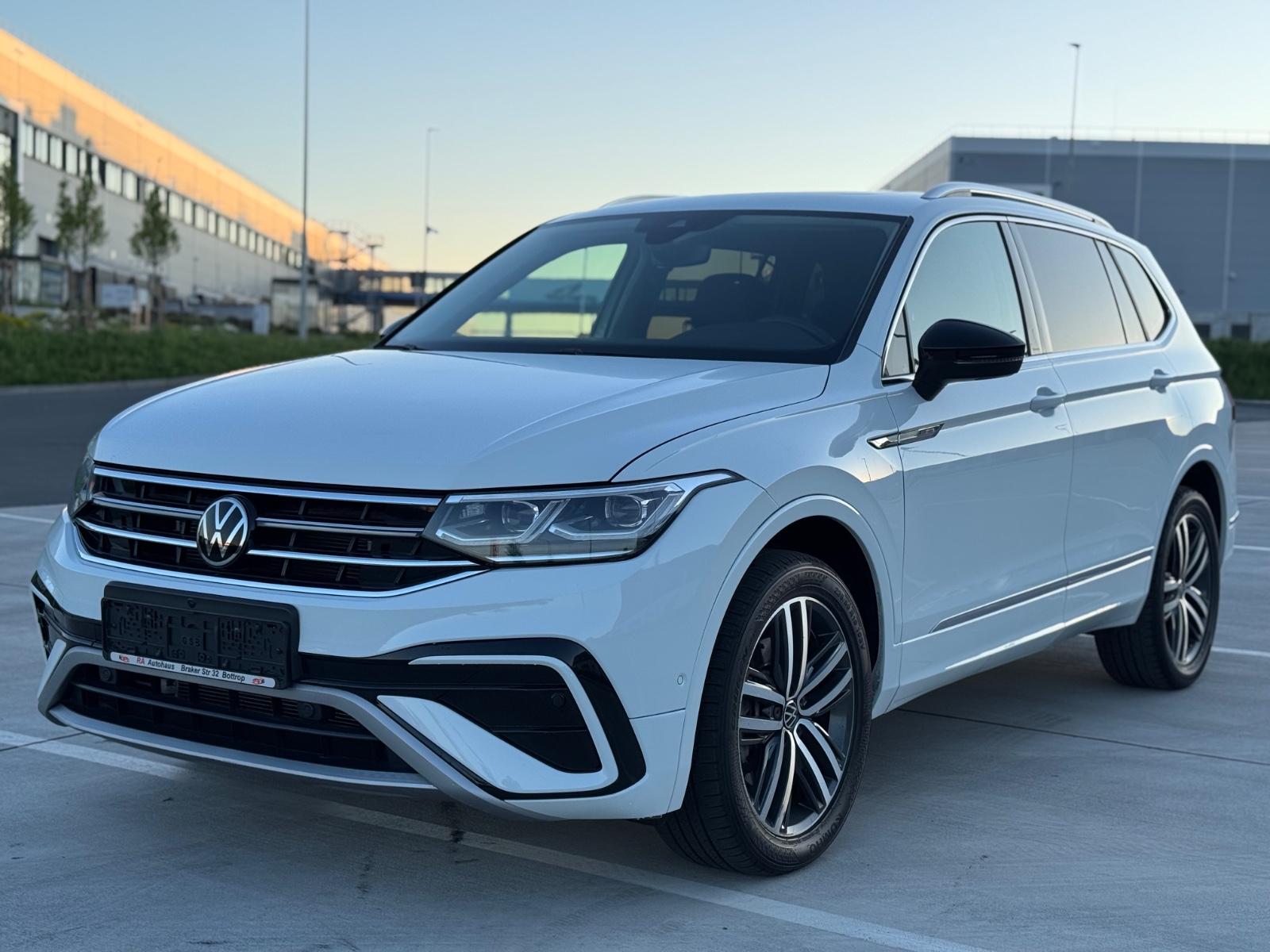 Volkswagen Tiguan Allspace*HUD*CARPLAY*7SITZE*PANO*KAMERA