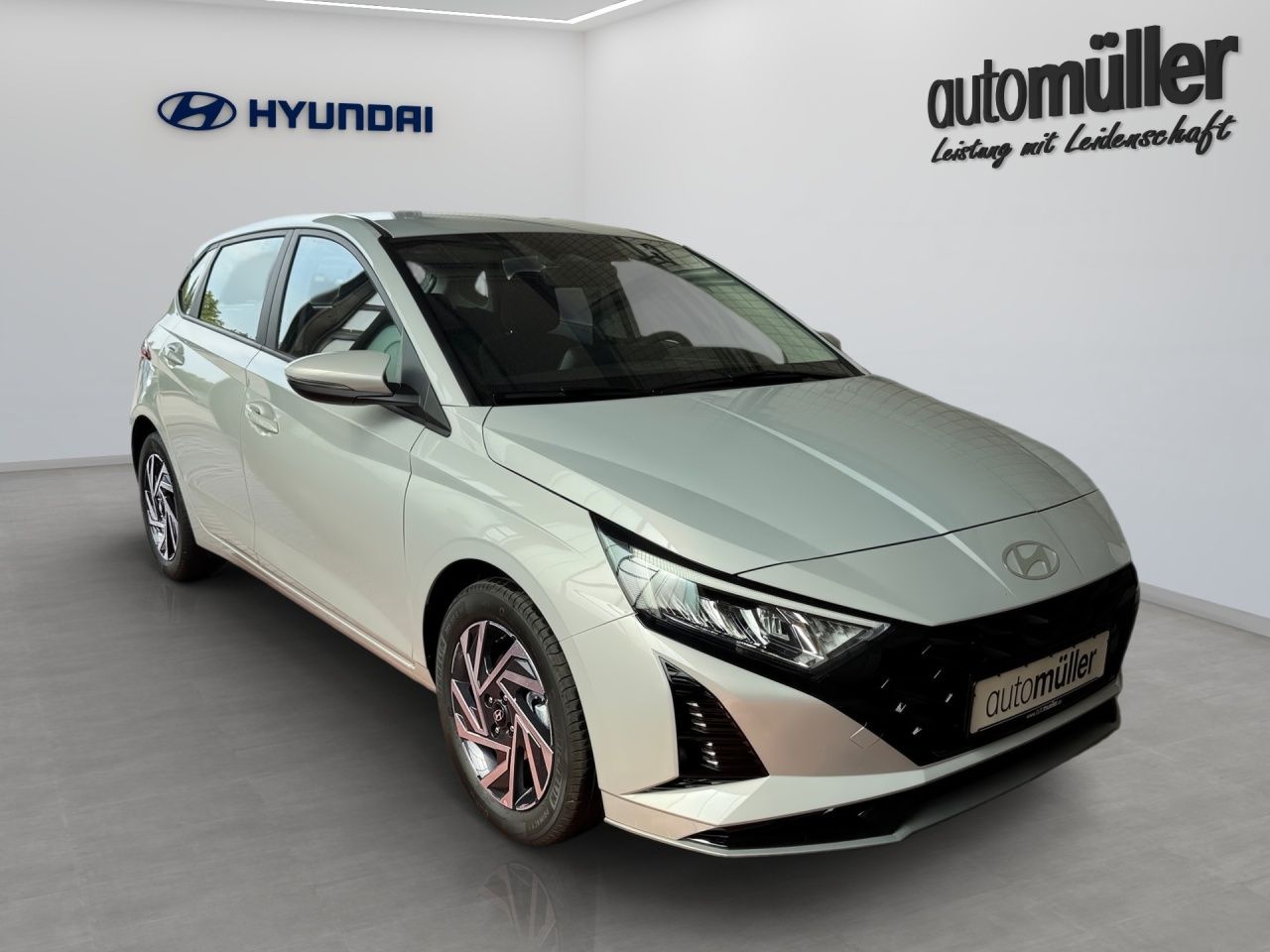 Fahrzeugabbildung Hyundai i20 TREND 2xKlima AUT DynLicht Kam. LM Navi PDC