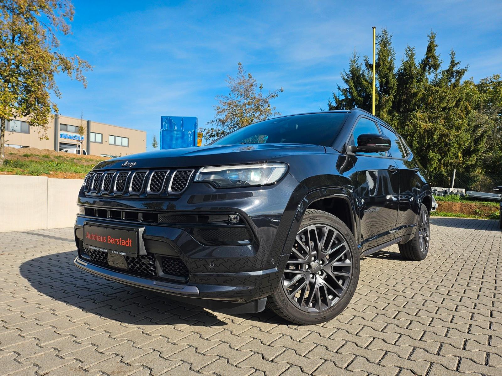 Jeep Compass S *NAVI*KAMERA*LEDER*DIGITAL-TACHO*LED