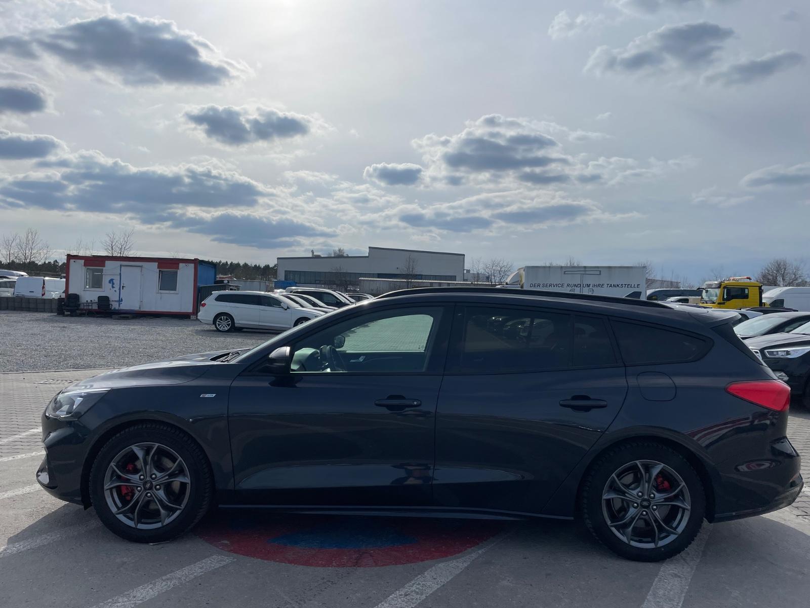 Ford Focus Turnier ST-Line X Led//Cam//Ahk//KeylessGo