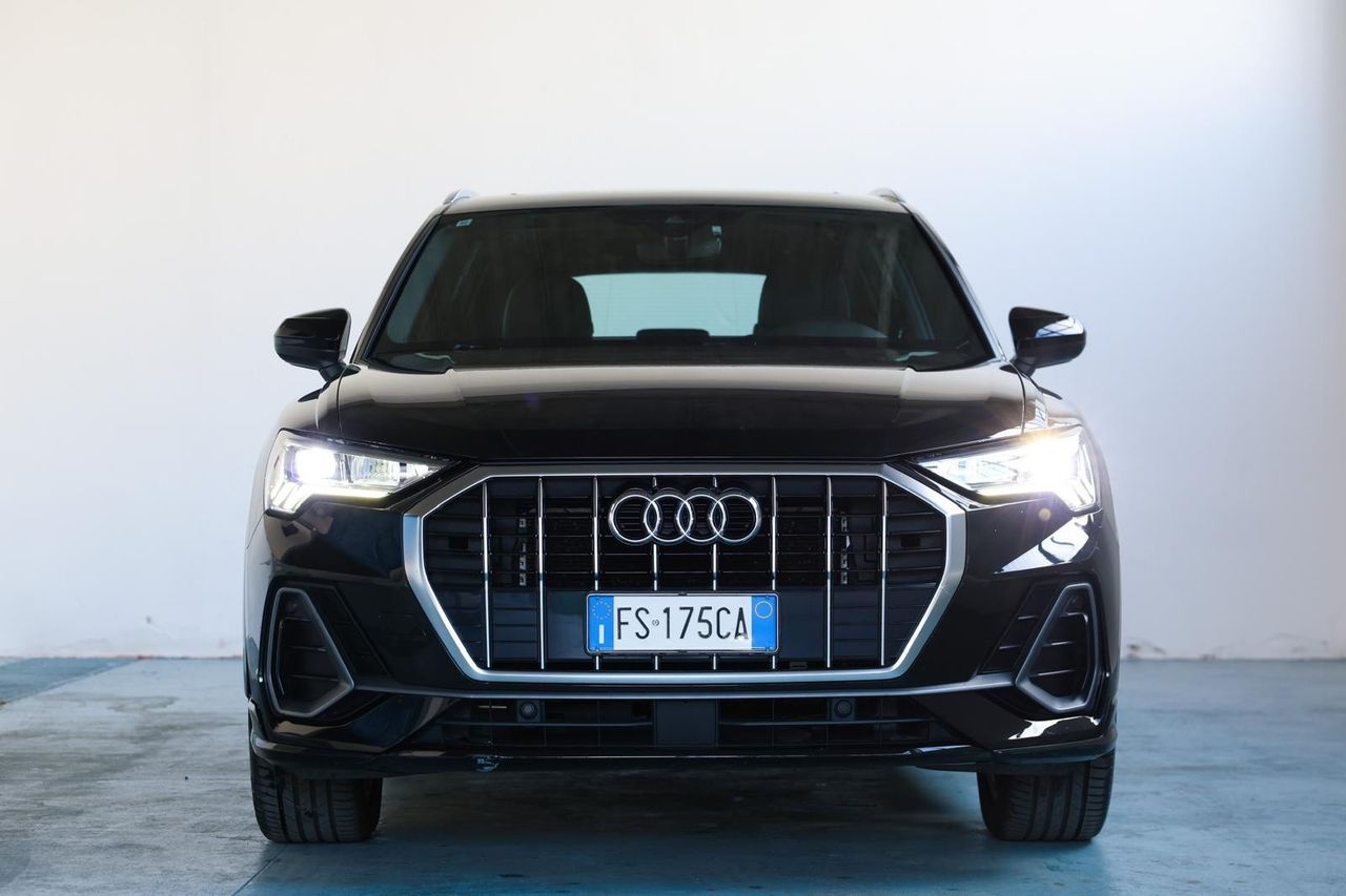 Audi Q3 2.0 TDI 150 CV S line Edition imagem 2