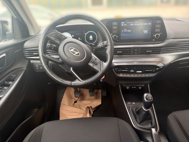 Fahrzeugabbildung Hyundai i20 Advanced 1.0 T-GDI +CARPLAY+TEMPOMAT+SHZ+RFK