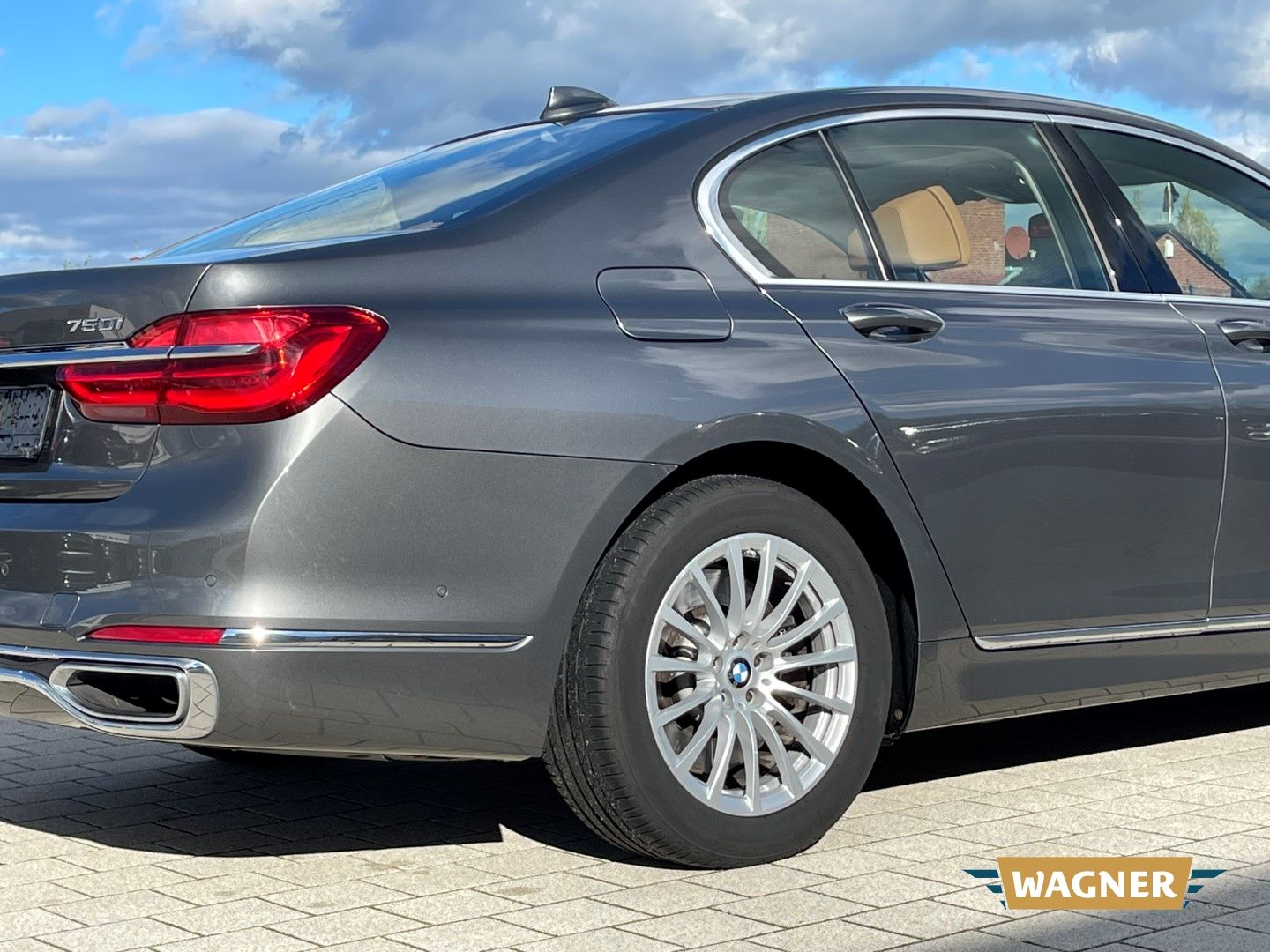 Fahrzeugabbildung BMW 750 i Lim Laserlicht Standheizung Massage