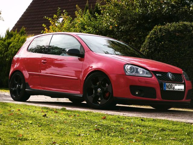 Volkswagen Golf V GTI