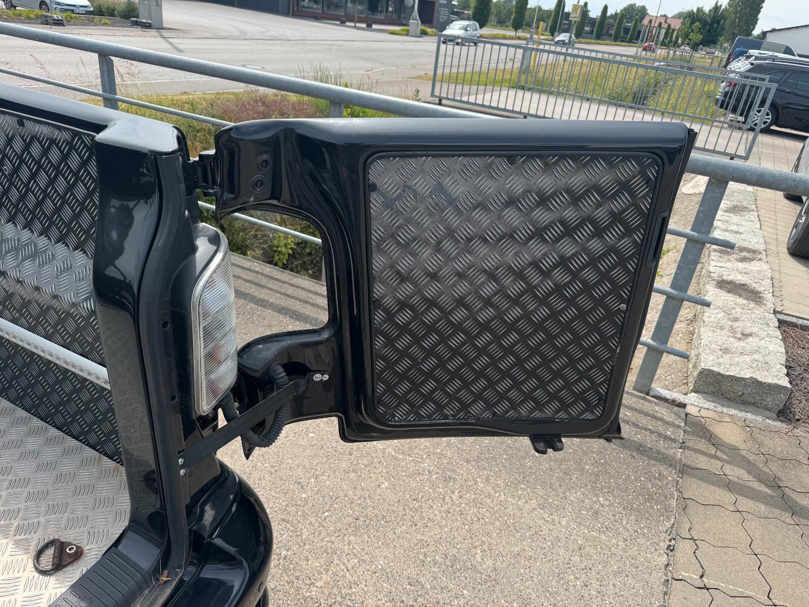 Volkswagen T5 DOKA VanUP Umbau Pickup Quad / Motorrad