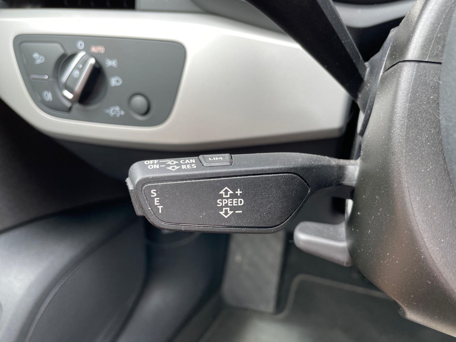 Fahrzeugabbildung Audi A5 Sportback 35 TDI S-Line|DAB|PDC|Navi|Business