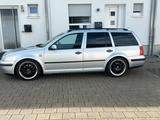 Volkswagen VW Bora 1.6 16v - Volkswagen Bora mit Benzin-Antrieb: Kombi, 1.6