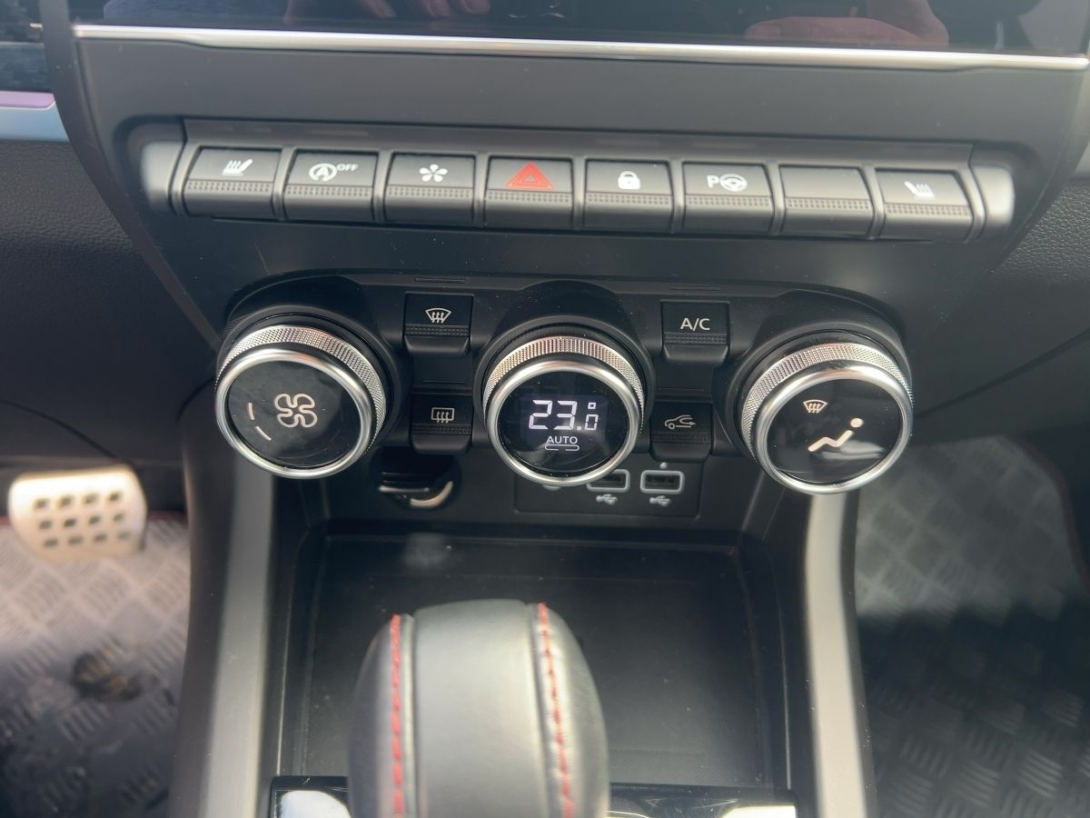 Fahrzeugabbildung Renault Arkana R.S. LINE TCe 140 EDC +WKR Alu