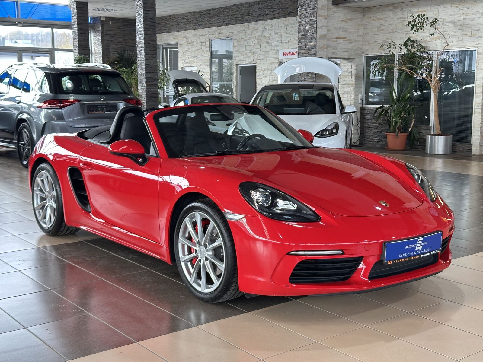 PORSCHE Boxster 718 S*BOSE*Bi-Xenon*Navi*SportAuspuff*