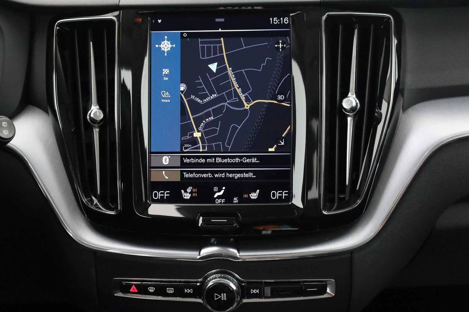 Fahrzeugabbildung Volvo XC60 Momentum Pro T.Leder,Navi,LED,Kamera,Apple