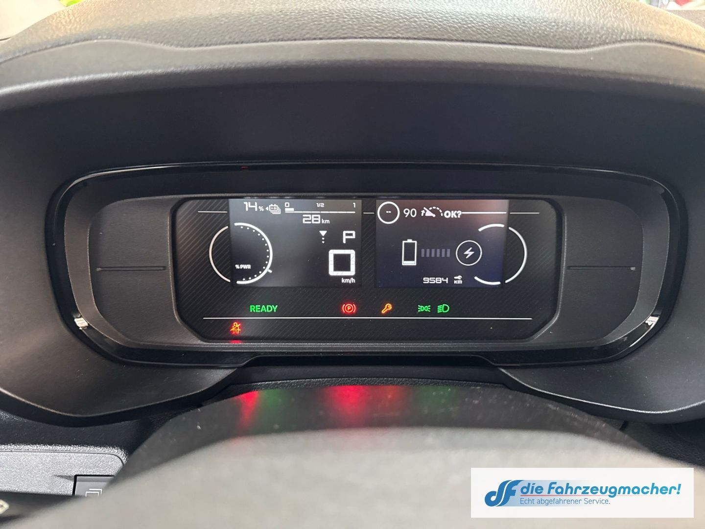Fahrzeugabbildung Citroën Berlingo Plus Elektromotor M LED Apple CarPlay A