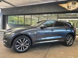Jaguar F-Pace 30d Portfolio AWD Pano/Kamera/AHK/VOLL/20 - Jaguar F-PACE Portfolio mit Diesel-Antrieb