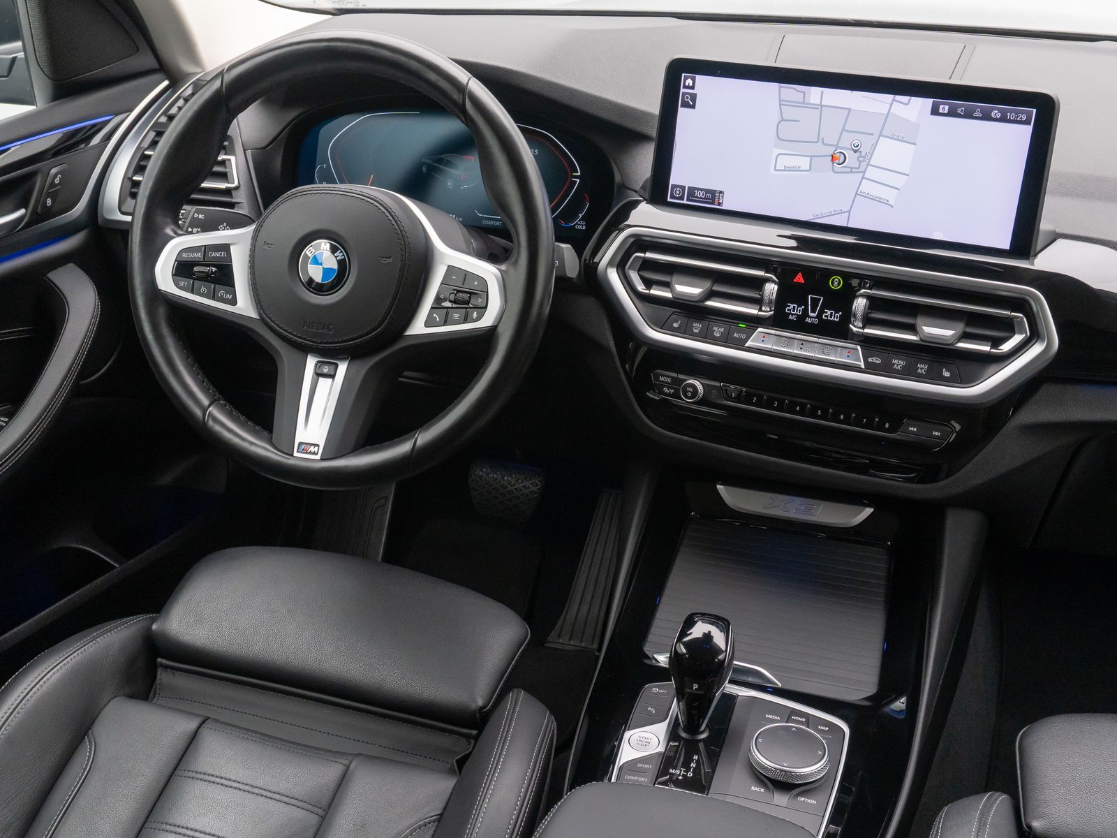 Fahrzeugabbildung BMW X3 xD30d Kamera DAB HiFi Lenkrhzg Alarm Sport