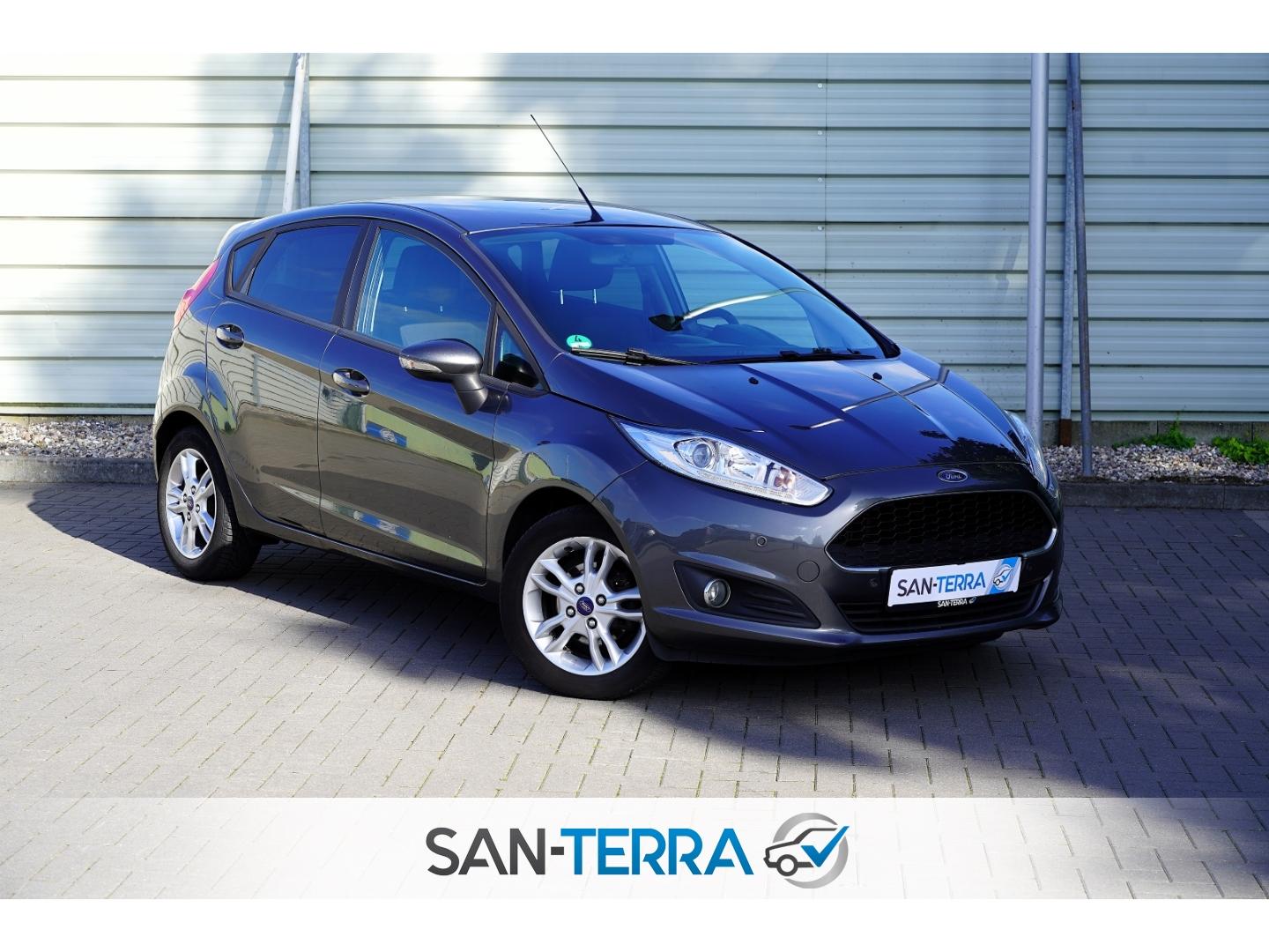 Ford Fiesta CELEBRATION PDC*SHZ*SERVO*ZV*BLUETOOTH*RA