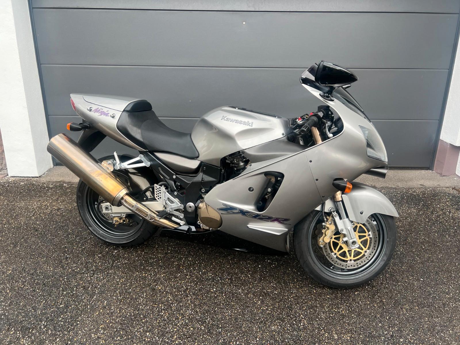 Kawasaki ZX-12R