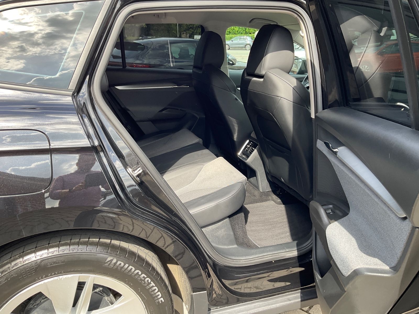 Fahrzeugabbildung SKODA Enyaq 60,Kamera,Navi,LED,KAMERA