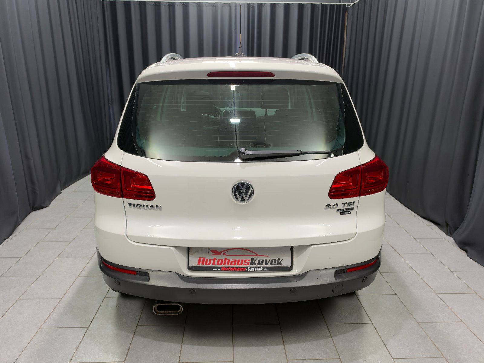 Fahrzeugabbildung Volkswagen Tiguan 2.0 TSI 4MOTION Track&Style |PANO|LEDER