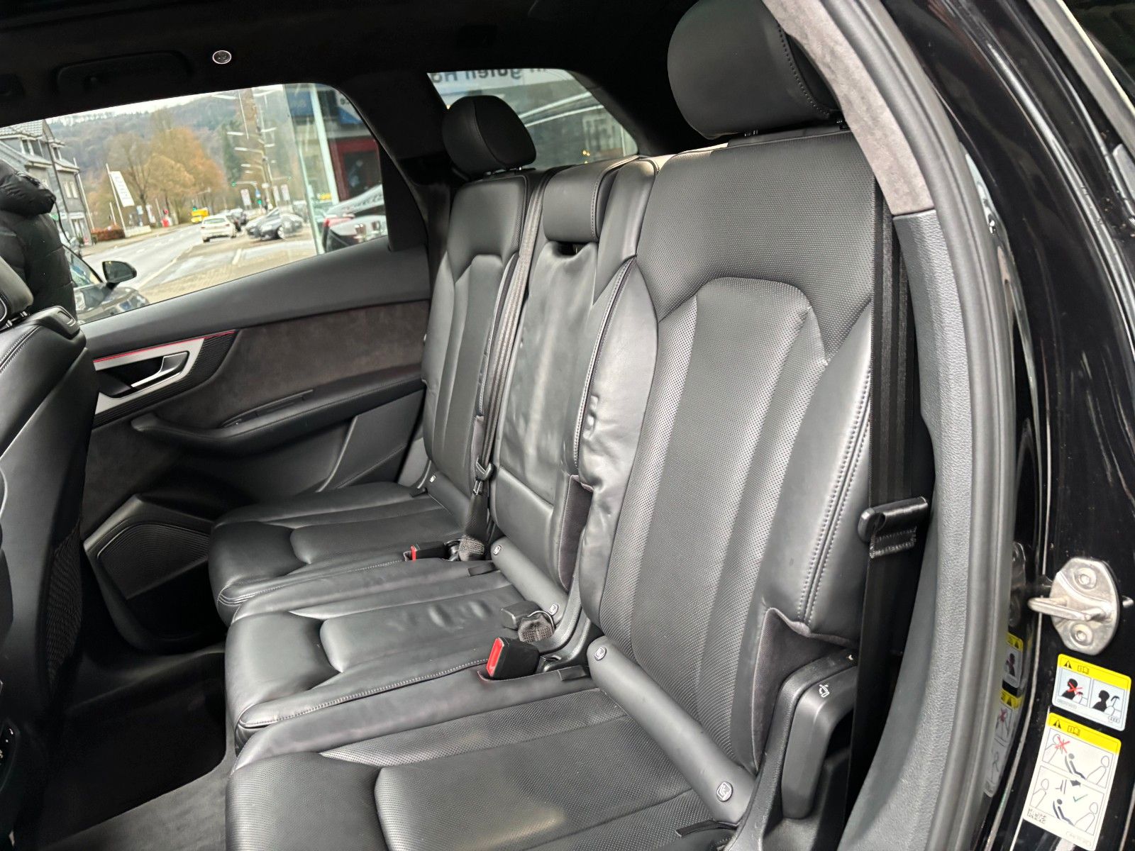 Fahrzeugabbildung Audi Q7 3.0 TDI E-tron *S-Line*B&O-3D*Pano*HUD*360°