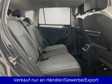 Volkswagen Tiguan - 12
