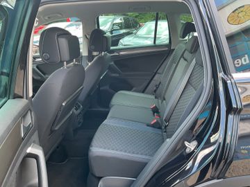 Volkswagen Tiguan - 10