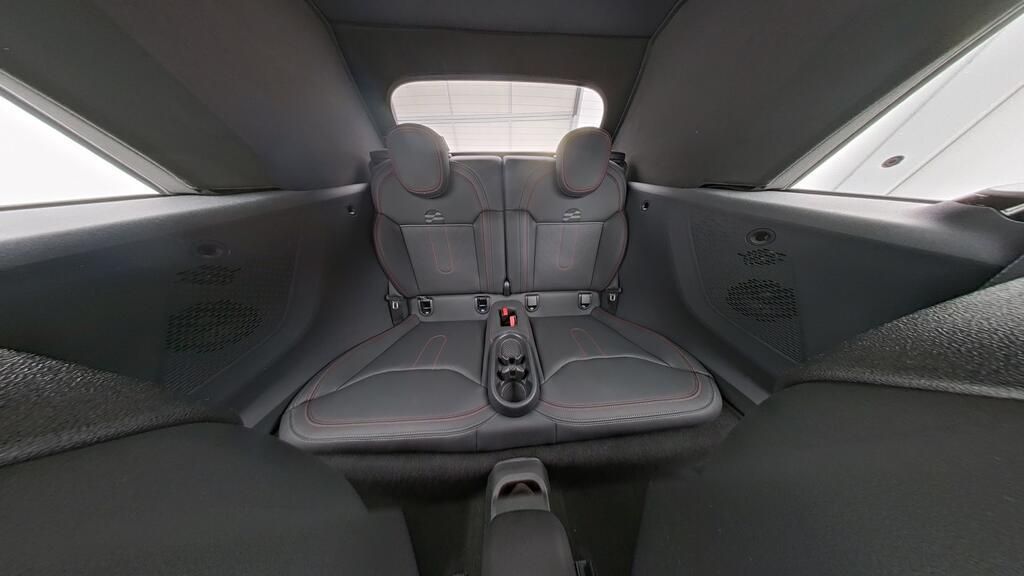 MINI John Cooper Works Cabrio - Bild 14