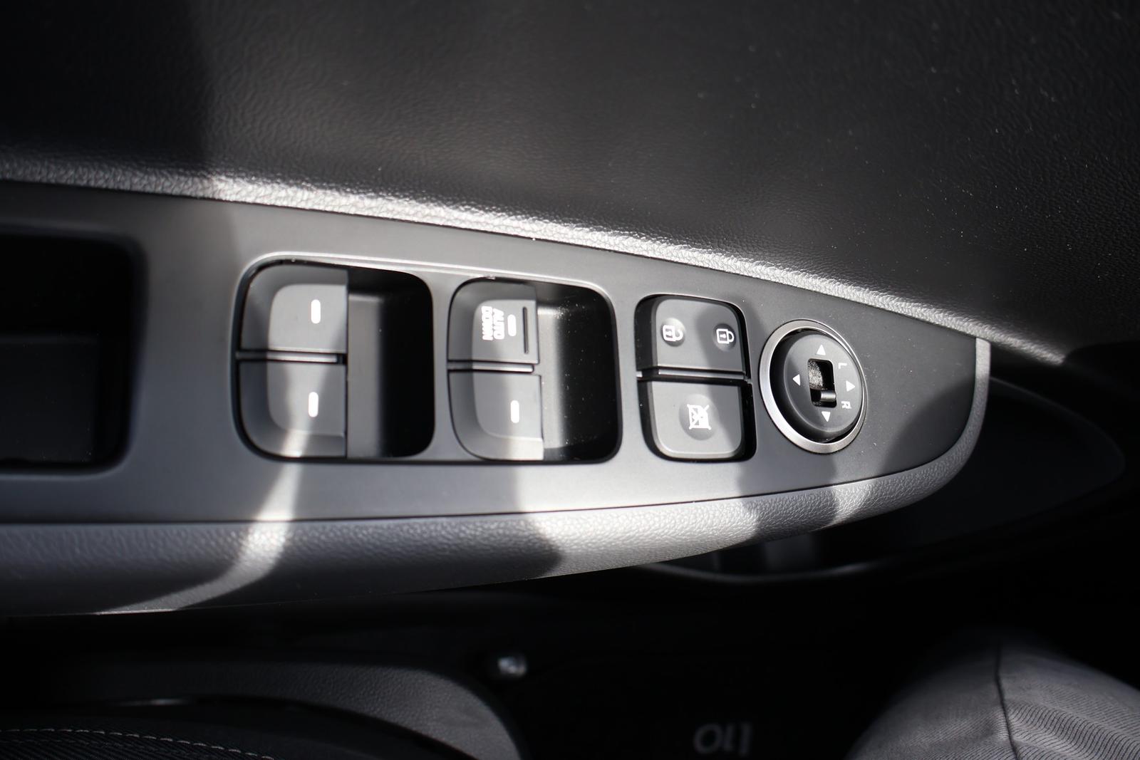 Hyundai i10 1.0 YES! Tempomat Freisprechanlage Klima