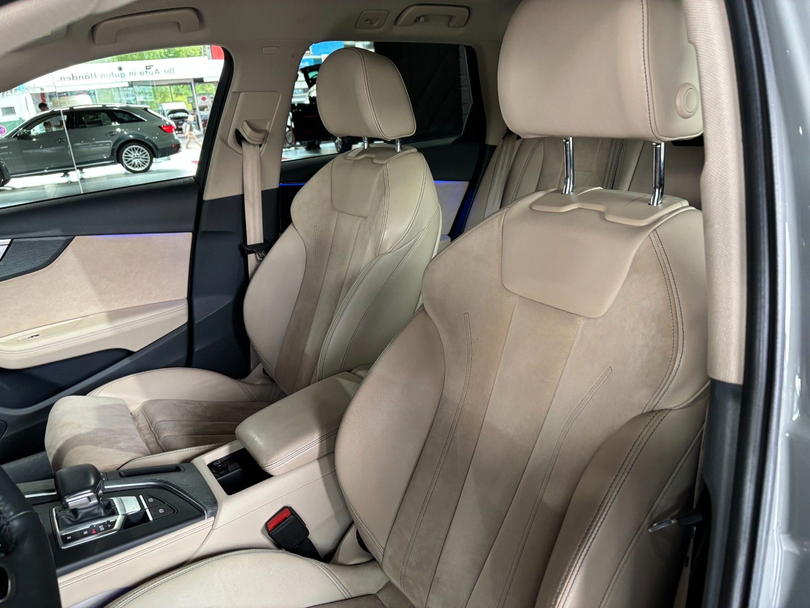 Fahrzeugabbildung Audi A4 Allroad quattro  VIRTUAL/AMBIENTE/KAMERA/SHZ/