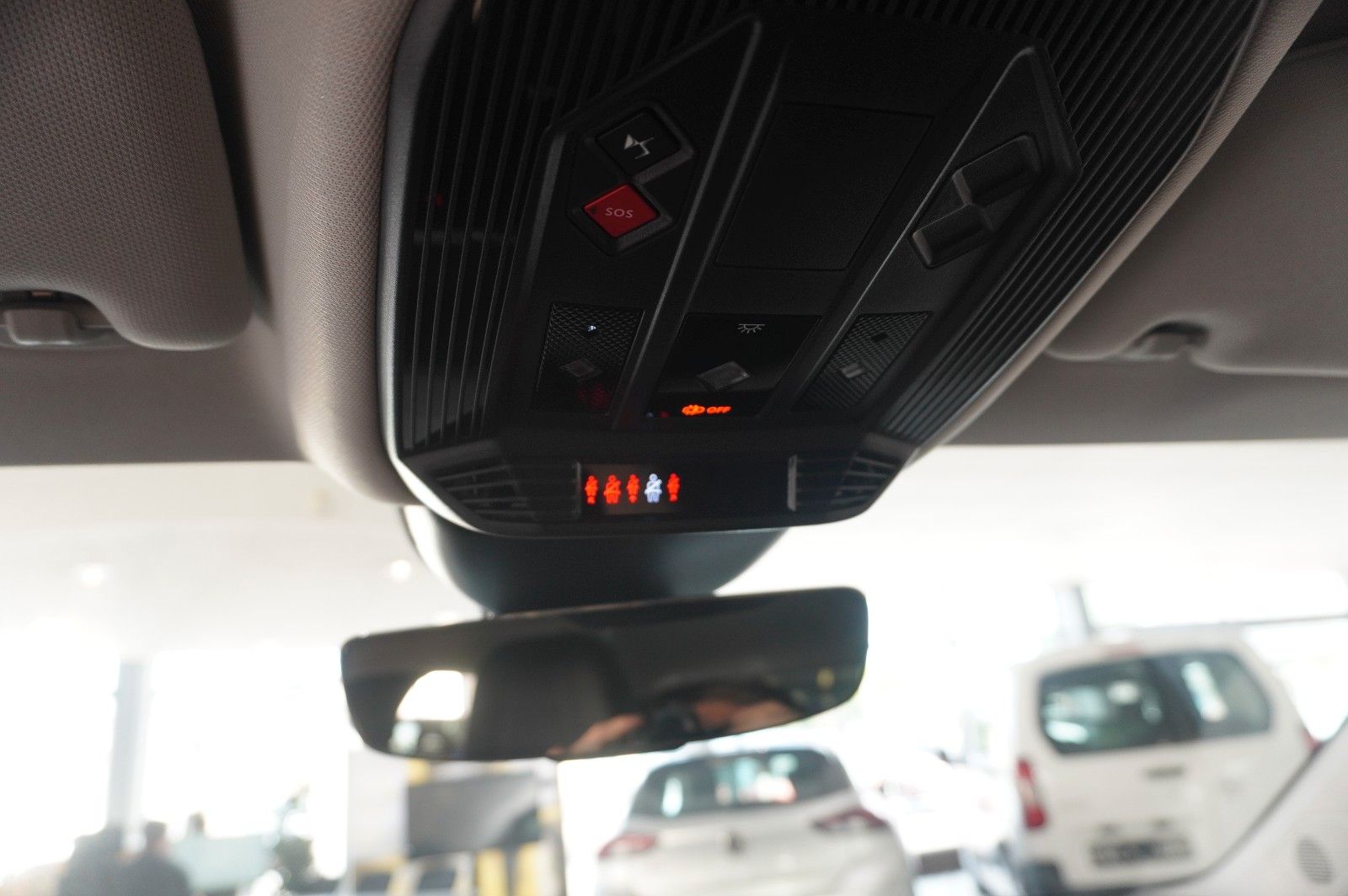 Fahrzeugabbildung DS Automobiles DS4 DS 4 E-Tense PERFORM. LINE PHEV NAVI/LED/DAB