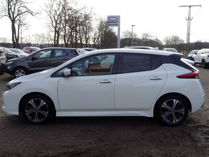 Fahrzeugabbildung Nissan Leaf  N-Connecta