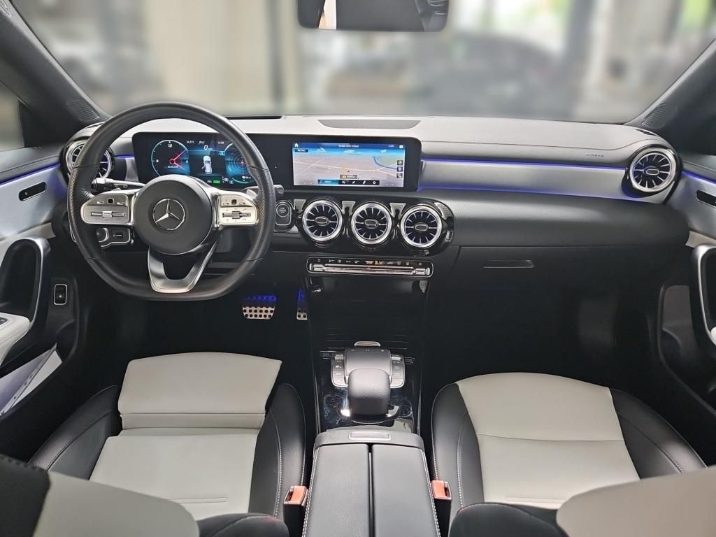 Fahrzeugabbildung Mercedes-Benz CLA 250 e SB AMG AHK Pano ACC HUD LED SHZ Ambie.