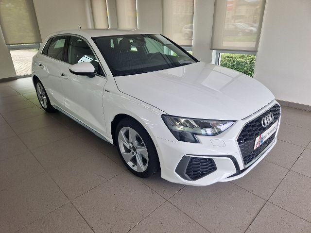 A3 Sportback S-Line 1.5 TFSI S-TRON LED NAV 4JGA