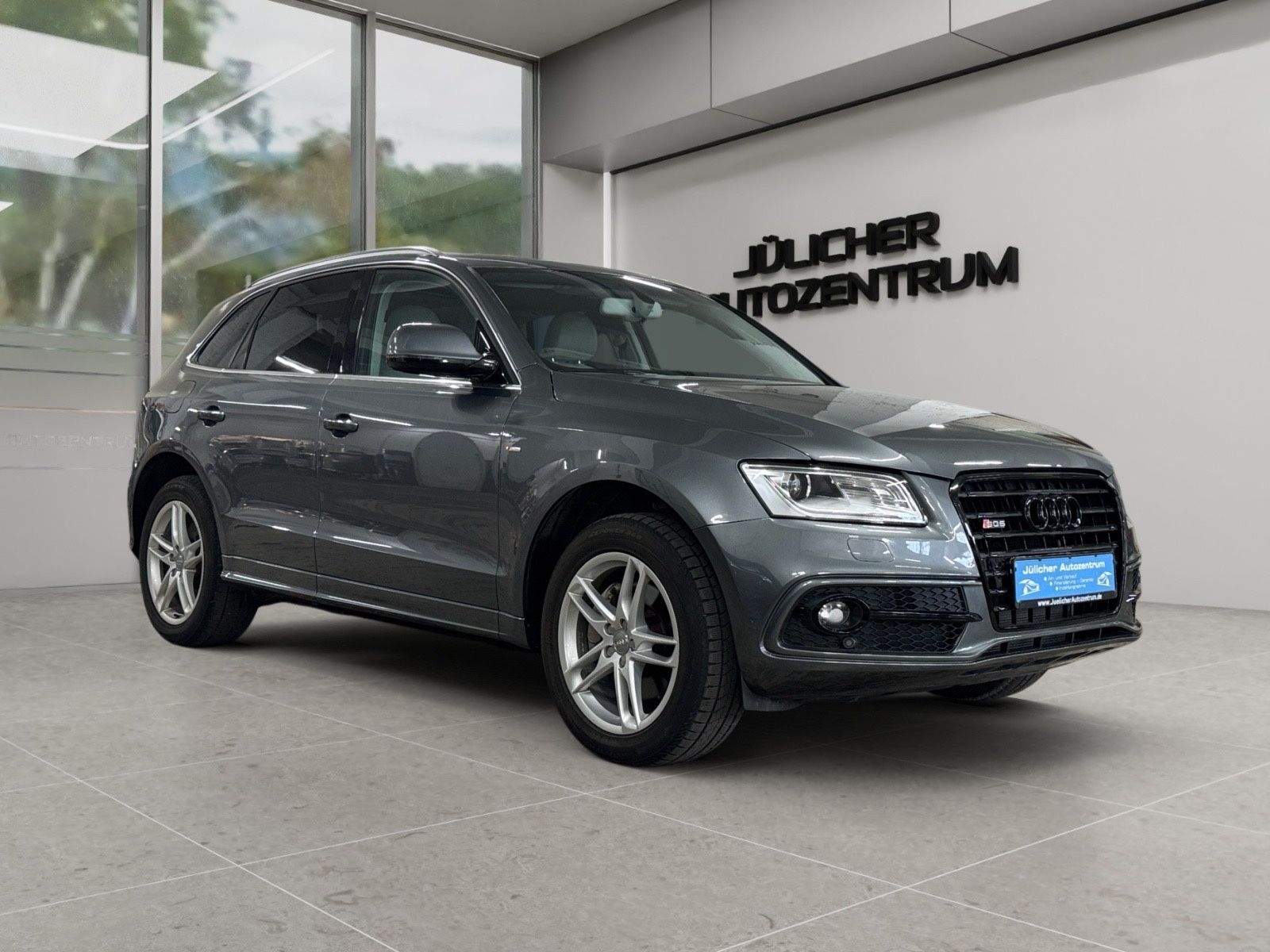 AUDI Q5 3.0 TFSI tiptronic quattro, 1 Jahr Garantie