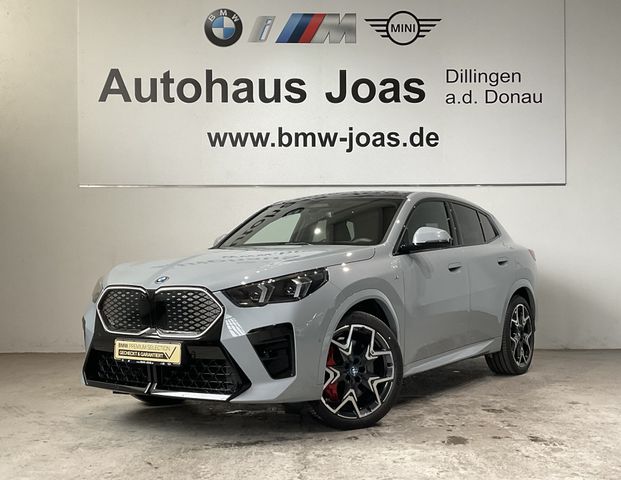 BMW iX2 20" M LMR | M Sportpaket pro | Aktivsitz für
