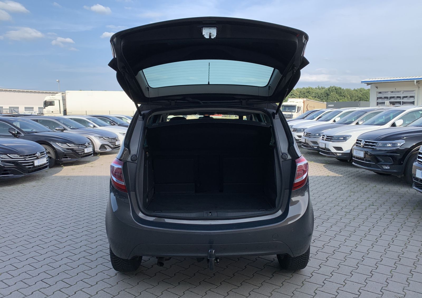 Fahrzeugabbildung Opel Meriva 1.4*Innovation*Cam*AHK*LHZ*SHZ*Temp*PDC*