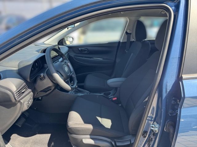 Fahrzeugabbildung Hyundai i20 1.0 T-GDI (90 PS) 7-DCT+Komfort-Paket+Bose