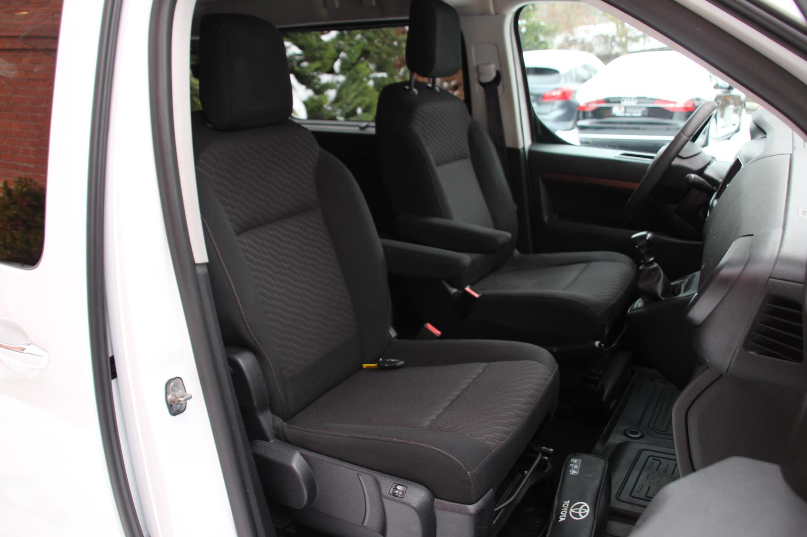 Toyota Proace Verso L1 Family Comfort 8 Sitze/Navi/Shz/