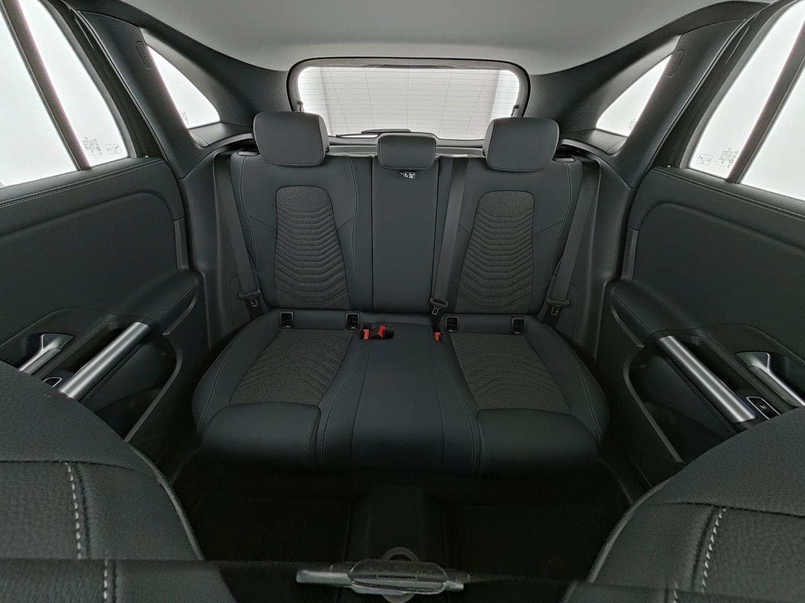 Mercedes-Benz GLA Progressive 360° ACC Kamera LED SHZ PDC, миниатюра 17